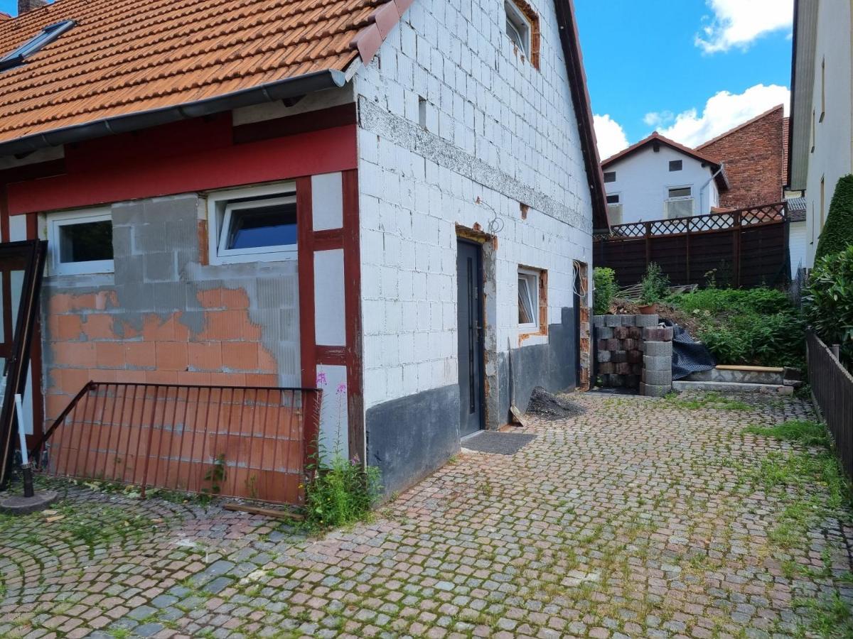 Ferienwohnung/Monteurwohnung Alte Garage Ahnatal Exterior photo